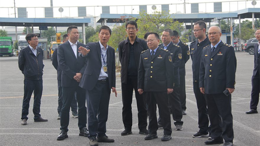 市市場(chǎng)監(jiān)督管理局黨組書記、局長(zhǎng)陳鼎一行到泰安檢測(cè)走訪調(diào)研