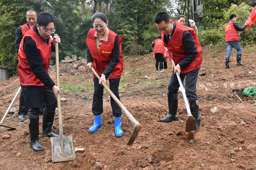 137062b97d177c6fc1dc72c1e3400c0(1) 137062b97d177c6fc1dc72c1e3400c0(1)