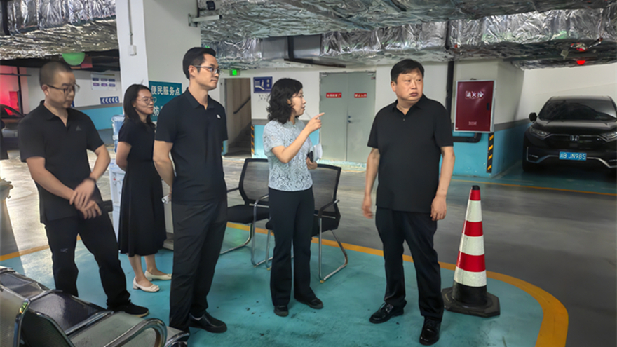 綿投集團(tuán)黨委書記、董事長李桂炳調(diào)研城市停車項(xiàng)目